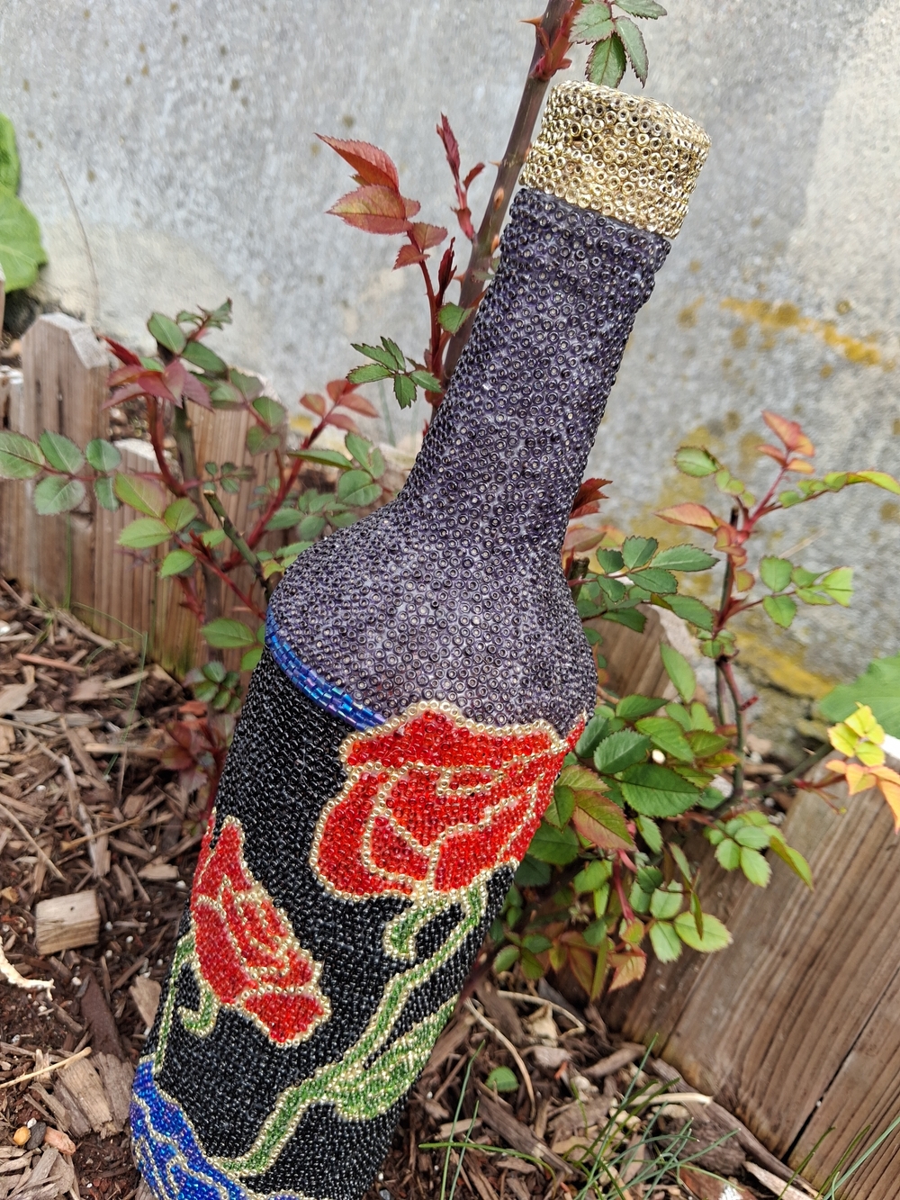 Handbeaded Red & Blue Roses 750ml Bottle